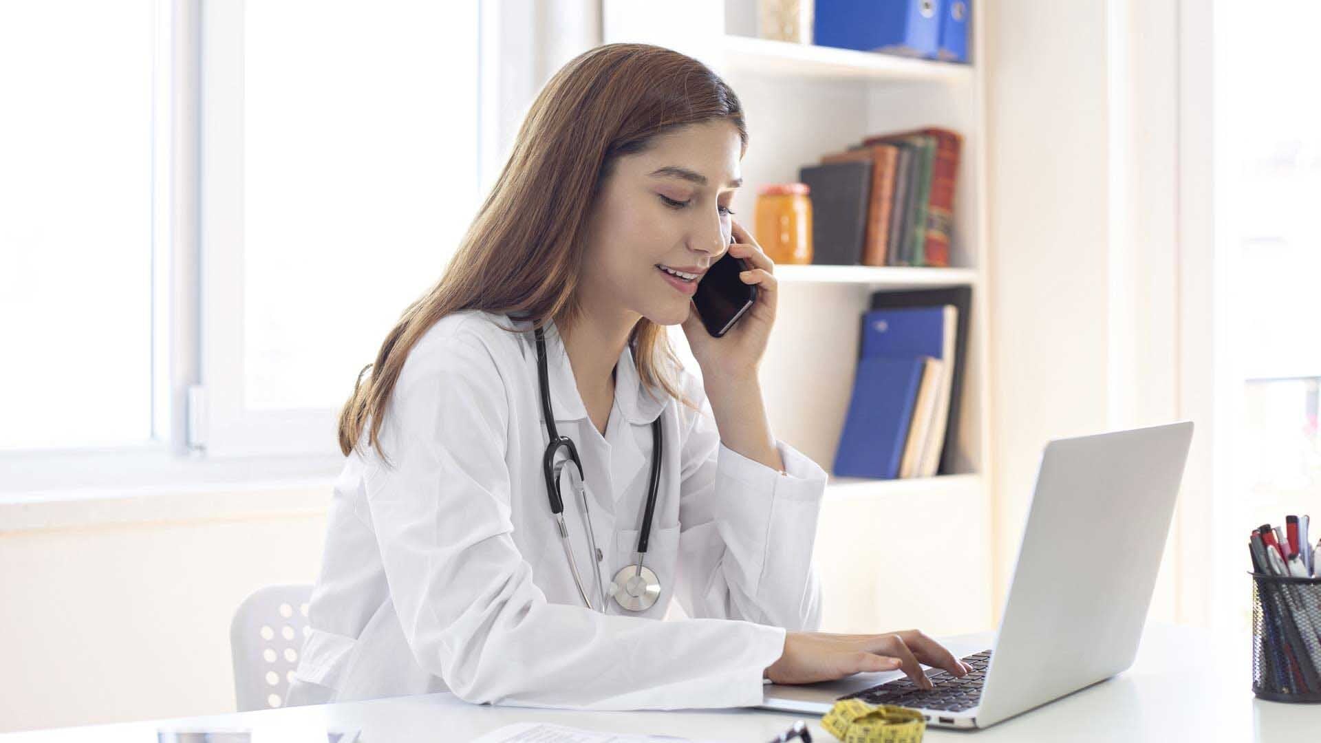 Avaya und Google Cloud Contact Center KI für das Gesundheitswesen