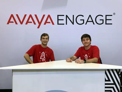 2 Avaya team members at Avaya Engage